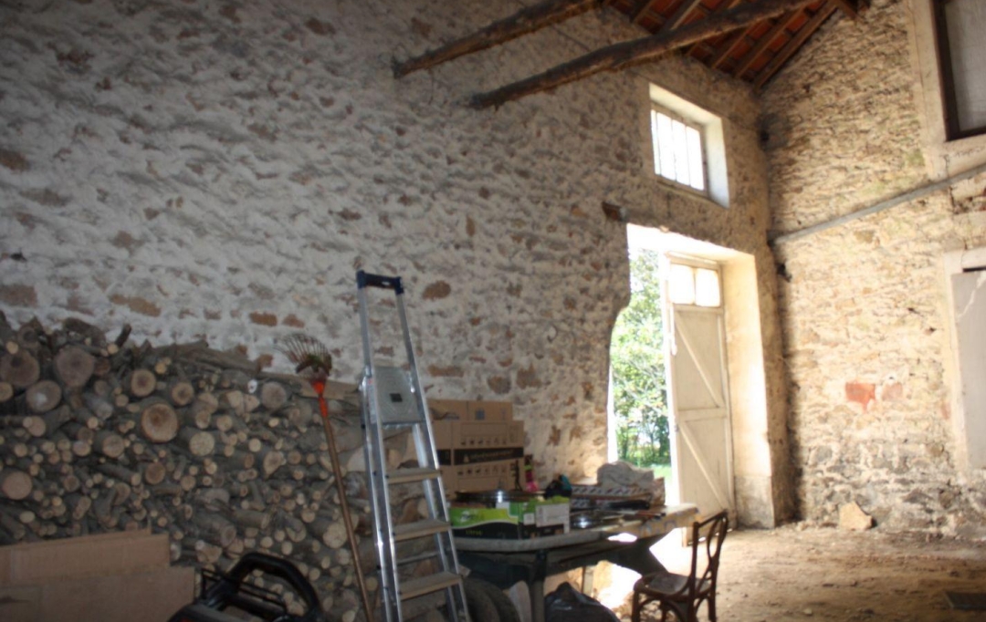 Atypique immobilier : House | LARDY (91510) | 113 m2 | 220 000 € 