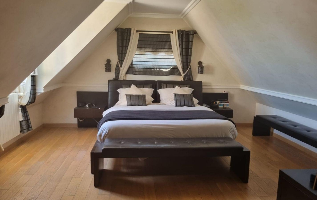 Atypique immobilier : Maison / Villa | JANVILLE-SUR-JUINE (91510) | 253 m2 | 845 000 € 